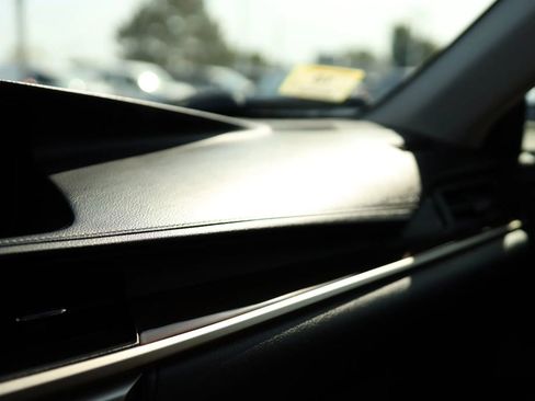 Used 2016 Lexus ES 350 image 29