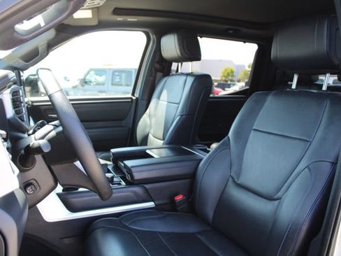 Used 2023 Toyota Tundra Platinum AWD/4WD image 44