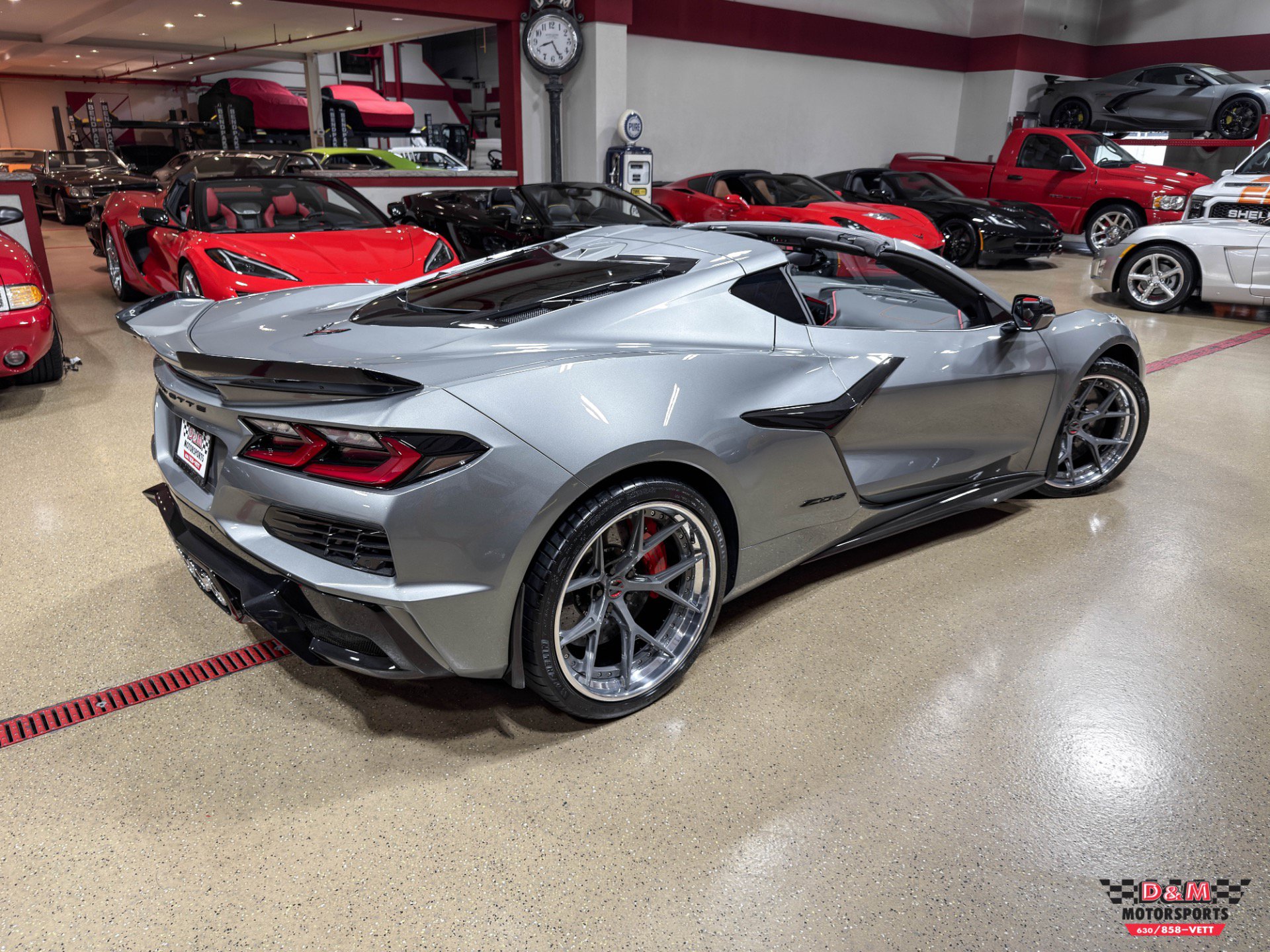 Used 2024 Chevrolet Corvette Z06 RWD image 55