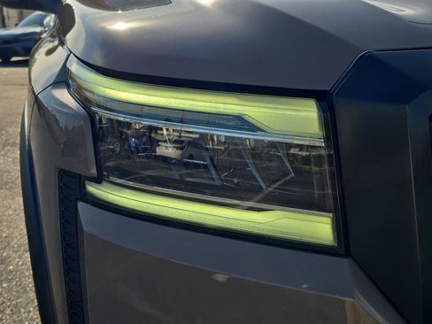 Used 2023 Nissan Frontier PRO-4X w/ Tow Package image 7