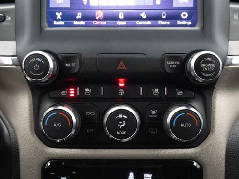 Used 2019 RAM 1500 Laramie image 34