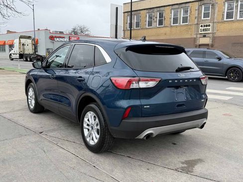 Used 2020 Ford Escape SE image 7