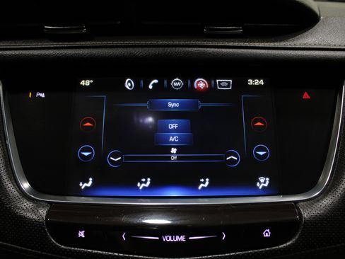 Used 2019 Cadillac XT5 FWD image 19