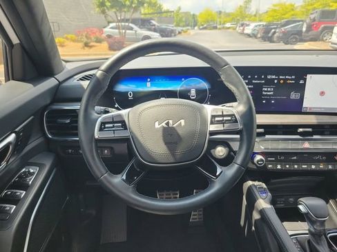 Certified 2025 Kia Telluride SX Prestige X-Line AWD/4WD image 11