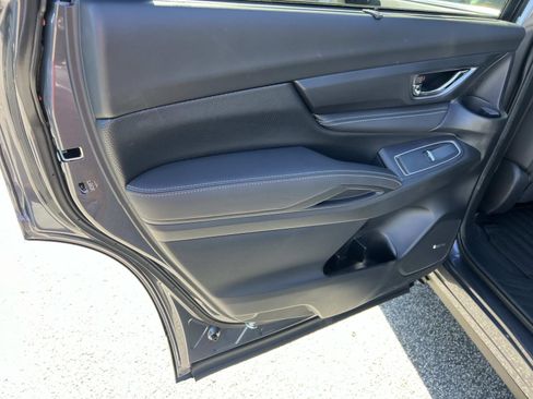 Certified 2025 Subaru Ascent Limited w/ Popular Package #1 image 21