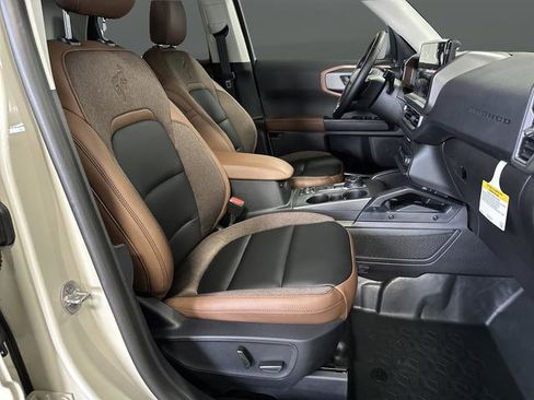 New 2025 Ford Bronco Sport Outer Banks w/ Sasquatch Outer Banks Package AWD/4WD image 31
