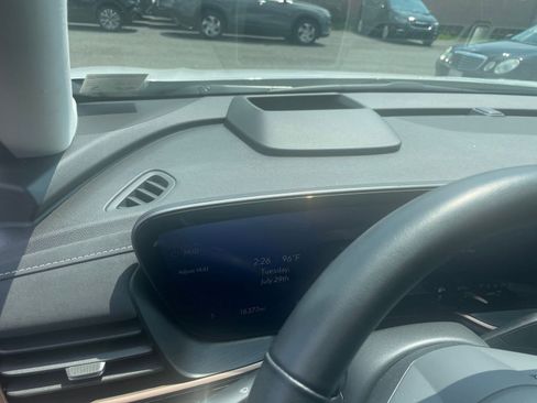 Used 2024 Buick Envision Sport Touring image 34