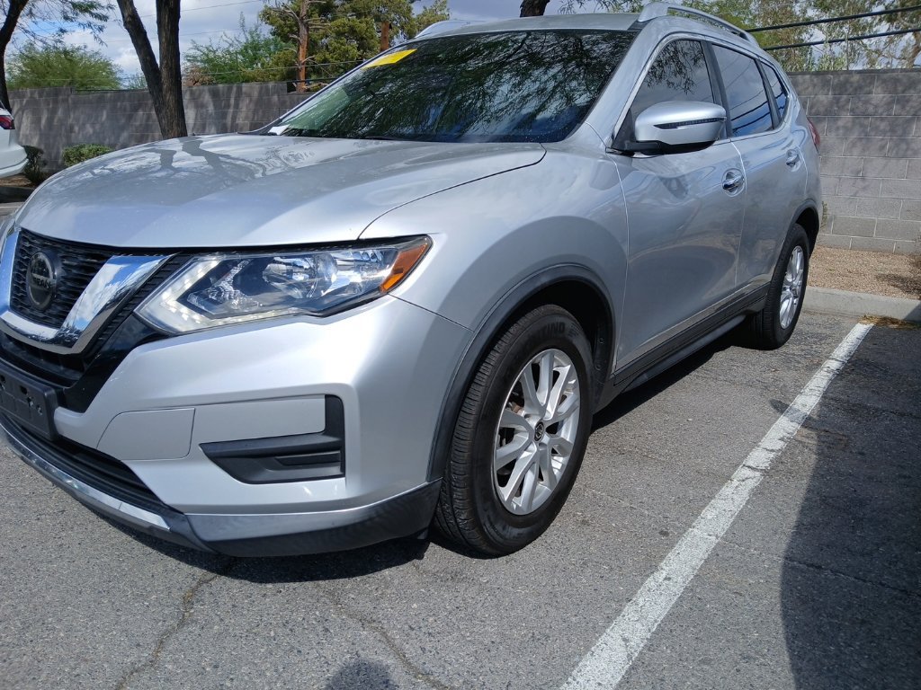 Used 2020 Nissan Rogue SV FWD image 1