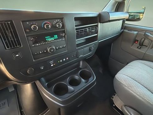 Used 2024 Chevrolet Express 3500 LT w/ LT Preferred Equipment Group RWD image 21