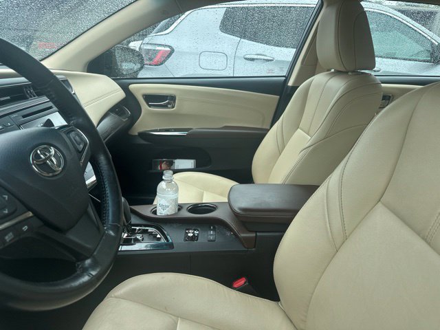 Used 2016 Toyota Avalon XLE FWD image 5
