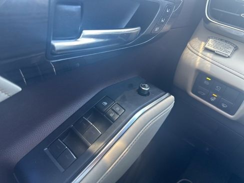 Used 2020 Toyota Highlander Platinum image 20