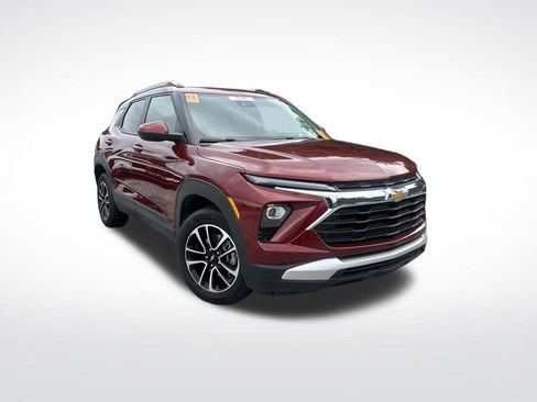 Used 2025 Chevrolet TrailBlazer LT AWD/4WD image 10