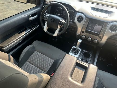 Used 2017 Toyota Tundra SR5 w/ SR5 Upgrade Package image 26