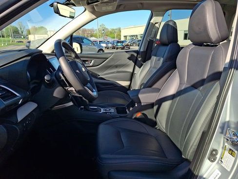 Used 2022 Subaru Forester Limited AWD/4WD image 15