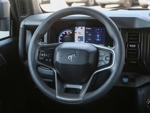 Used 2022 Ford Bronco 4-Door image 16