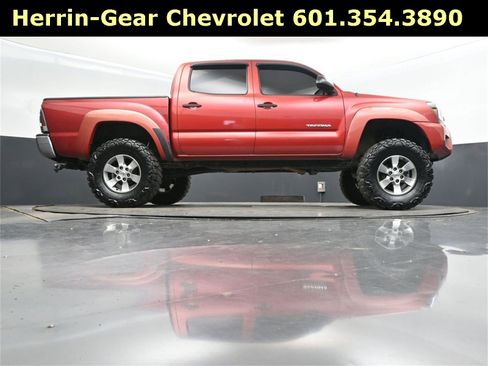 Used 2012 Toyota Tacoma PreRunner image 43