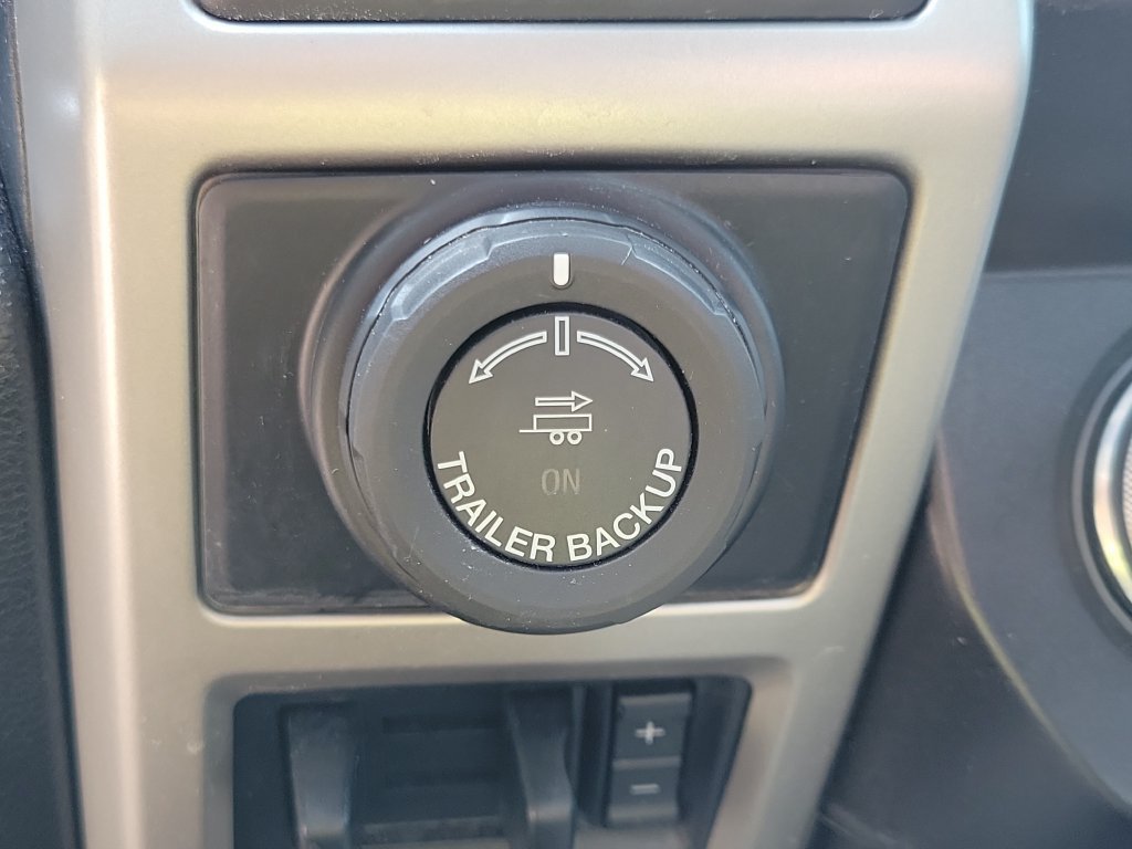 Used 2019 Ford F150 Lariat w/ Equipment Group 502A Luxury AWD/4WD image 35