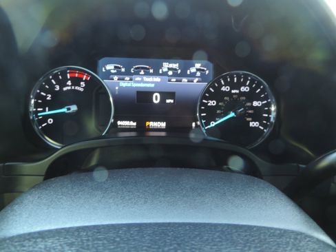 Used 2020 Ford F250 Platinum image 9