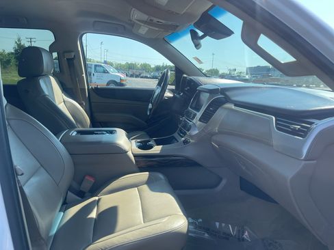 Used 2015 GMC Yukon XL SLT w/ HD Trailering Package RWD image 28