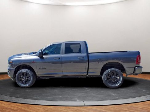 New 2026 RAM 2500 Laramie AWD/4WD image 12