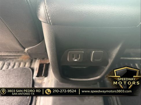 Used 2022 Chevrolet Colorado LT w/ Fleet Safety Package RWD image 11
