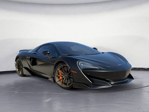Used 2020 McLaren 600LT Spider RWD image 3
