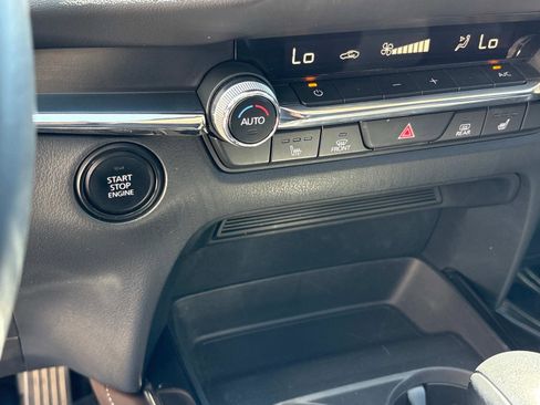 Used 2022 MAZDA CX-30 AWD 2.5 S w/ Premium Package image 22