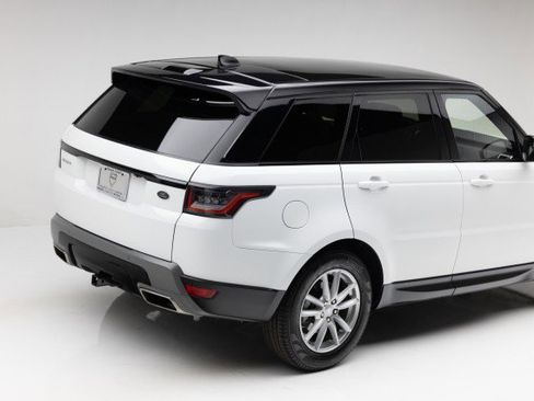 Used 2018 Land Rover Range Rover Sport SE image 19