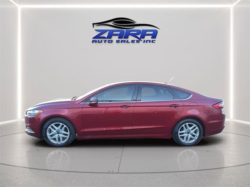 Used 2015 Ford Fusion SE FWD image 4