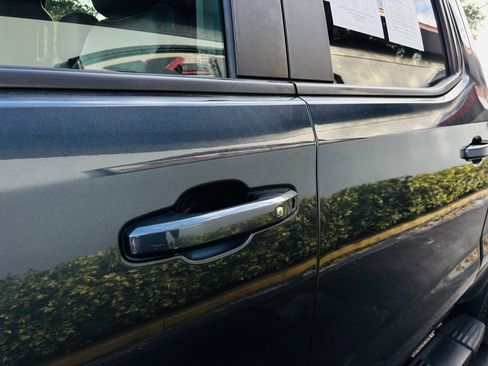 Used 2020 Chevrolet Silverado 1500 RST image 9