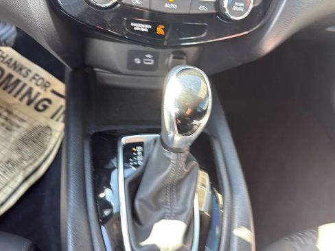 Used 2020 Nissan Rogue SV image 26