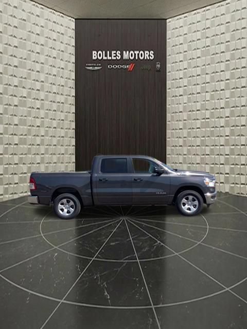 Used 2023 RAM 1500 Big Horn AWD/4WD image 3