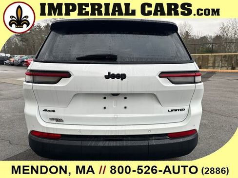 New 2025 Jeep Grand Cherokee L Limited w/ Black Appearance Package AWD/4WD image 10