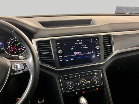 Used 2018 Volkswagen Atlas SE w/ R-Line Package FWD image 7