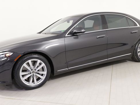 Used 2022 Mercedes-Benz S 500 4MATIC image 1