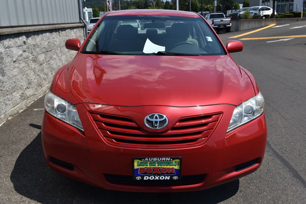 Used 2009 Toyota Camry LE FWD image 2