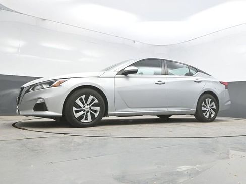 Used 2021 Nissan Altima 2.5 S FWD image 38
