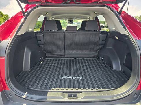 Certified 2025 Toyota RAV4 LE AWD/4WD image 13