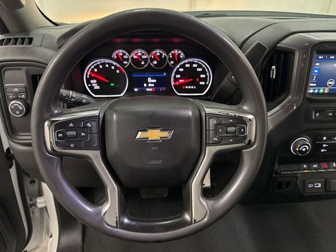 Used 2022 Chevrolet Silverado 1500 Custom w/ Safety Confidence Package RWD image 16