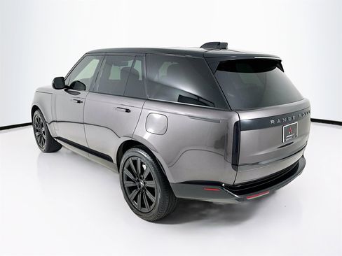 Used 2025 Land Rover Range Rover SE image 6