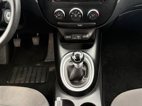 Used 2018 Kia Soul image 14