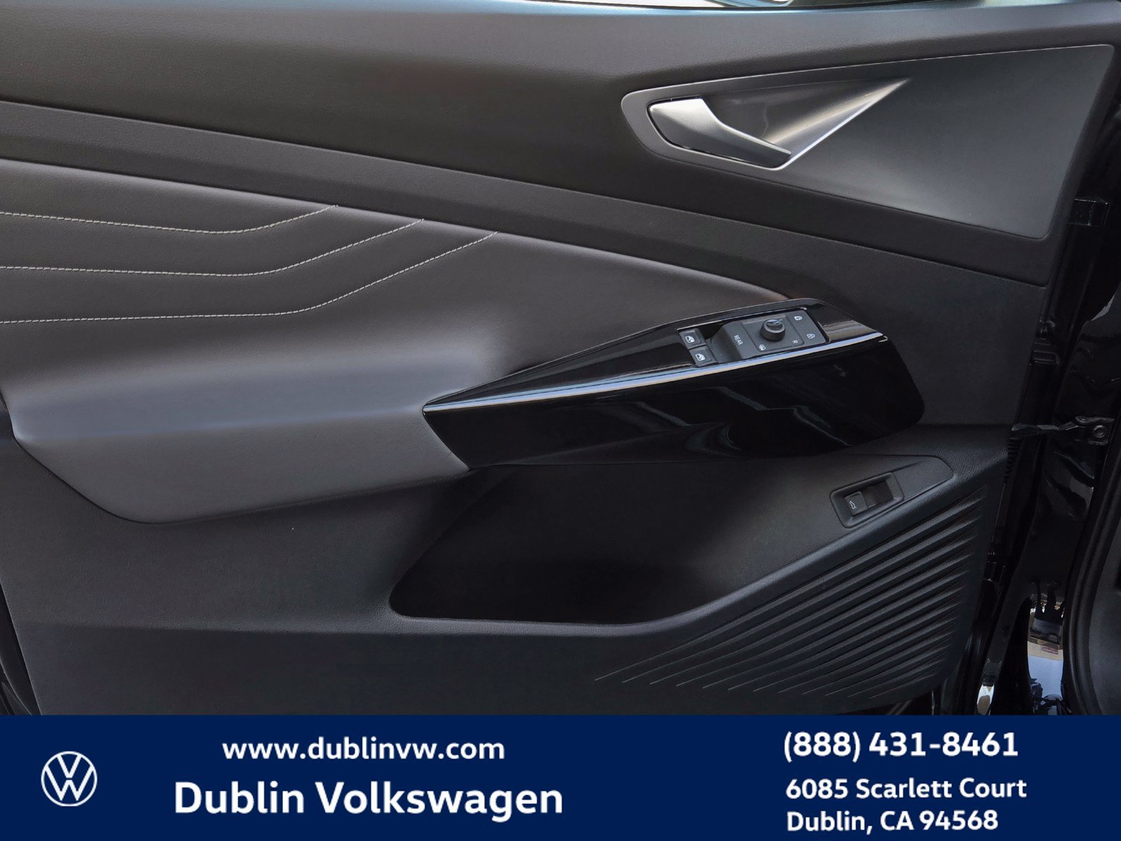 Used 2023 Volkswagen ID.4 S RWD image 10