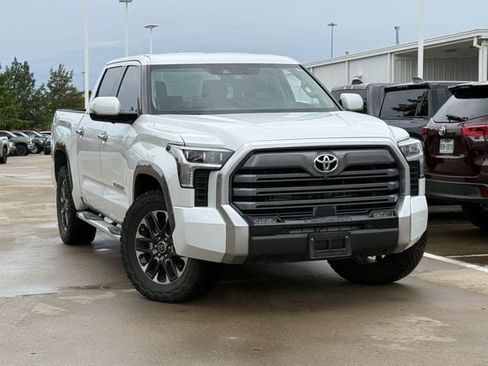 Used 2023 Toyota Tundra Limited AWD/4WD image 2