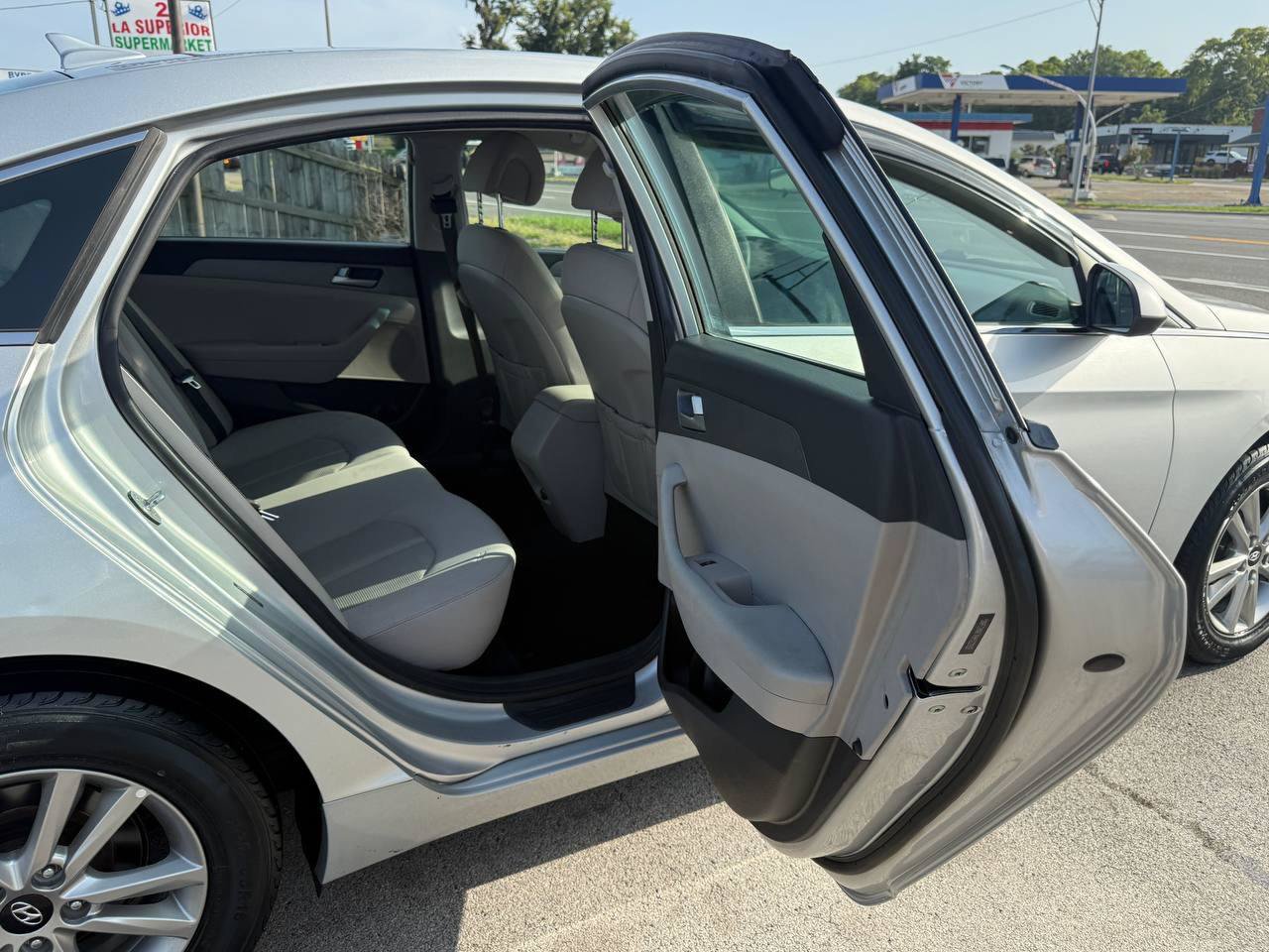 Used 2017 Hyundai Sonata SE FWD image 28