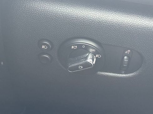 Used 2020 MINI Cooper S w/ Premium Package FWD image 19