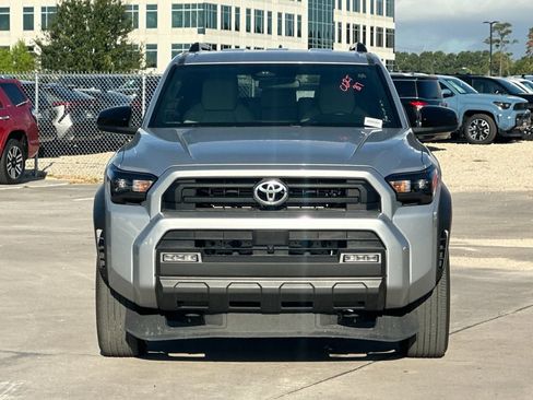 Certified 2025 Toyota 4Runner SR5 RWD image 9