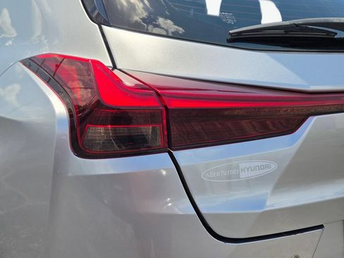 Used 2023 Lexus UX 250h F Sport FWD image 7