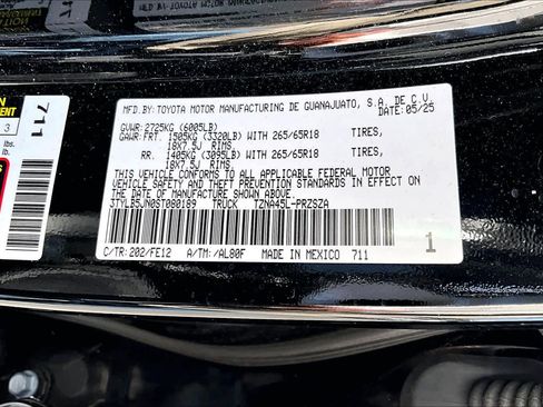 Used 2025 Toyota Tacoma TRD Sport AWD/4WD image 48