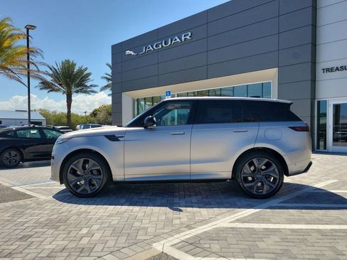 New 2026 Land Rover Range Rover Sport Autobiography image 2