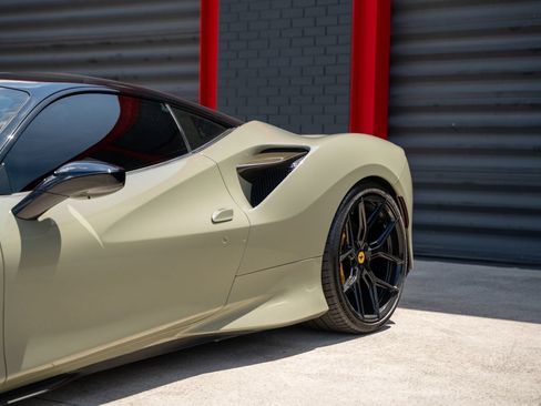 Used 2020 Ferrari F8 Tributo RWD image 7